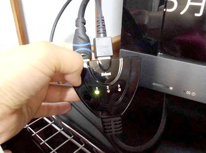 HDMI�Z���N�^�[�ؑ֊���g�p��