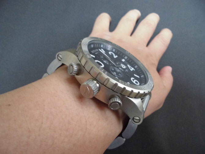 NIXON/�j�N�\��51-30�iA083-000�j���p