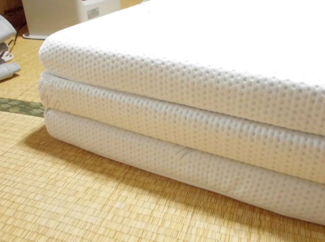 GOKUMIN(�S�N�~��) �}�b�g���X�̃j�I�C