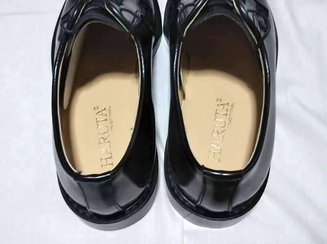 �n���^711�̒��~��